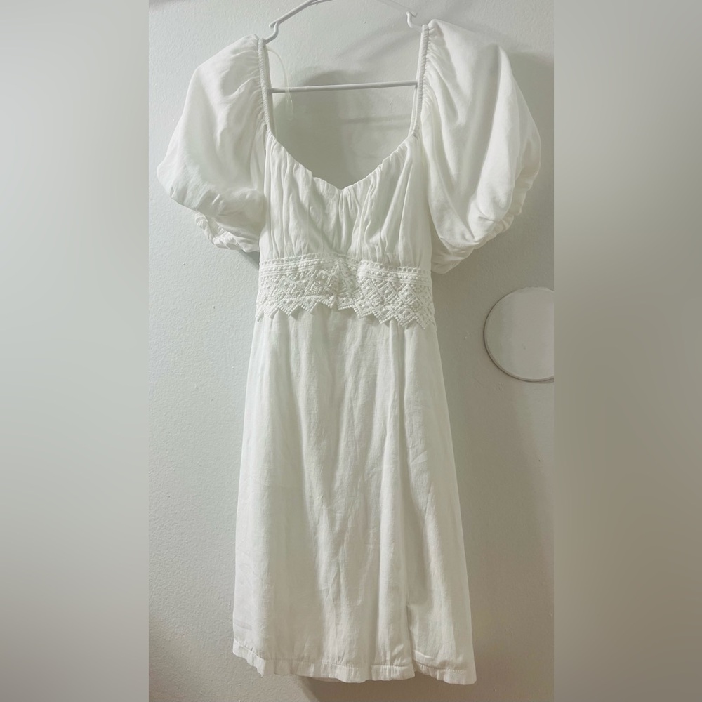 Trixxi White Puff Sleeve Midi Dress